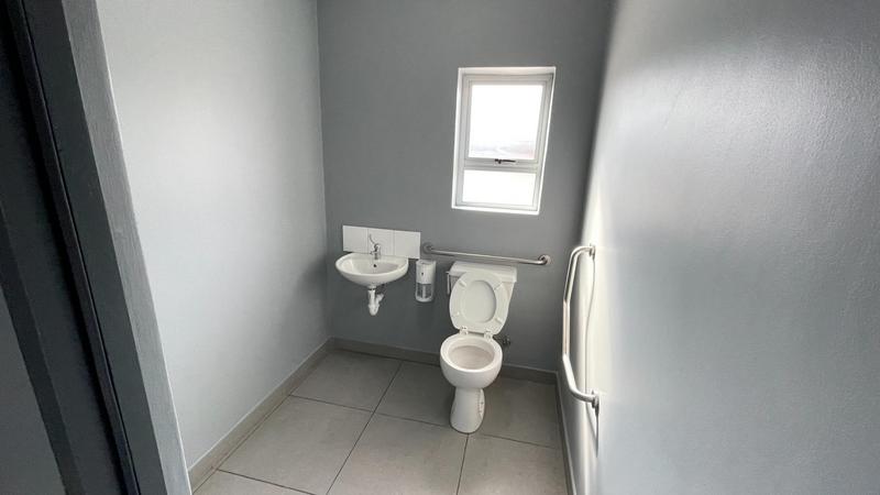 To Let commercial Property for Rent in Greenbushes Eastern Cape